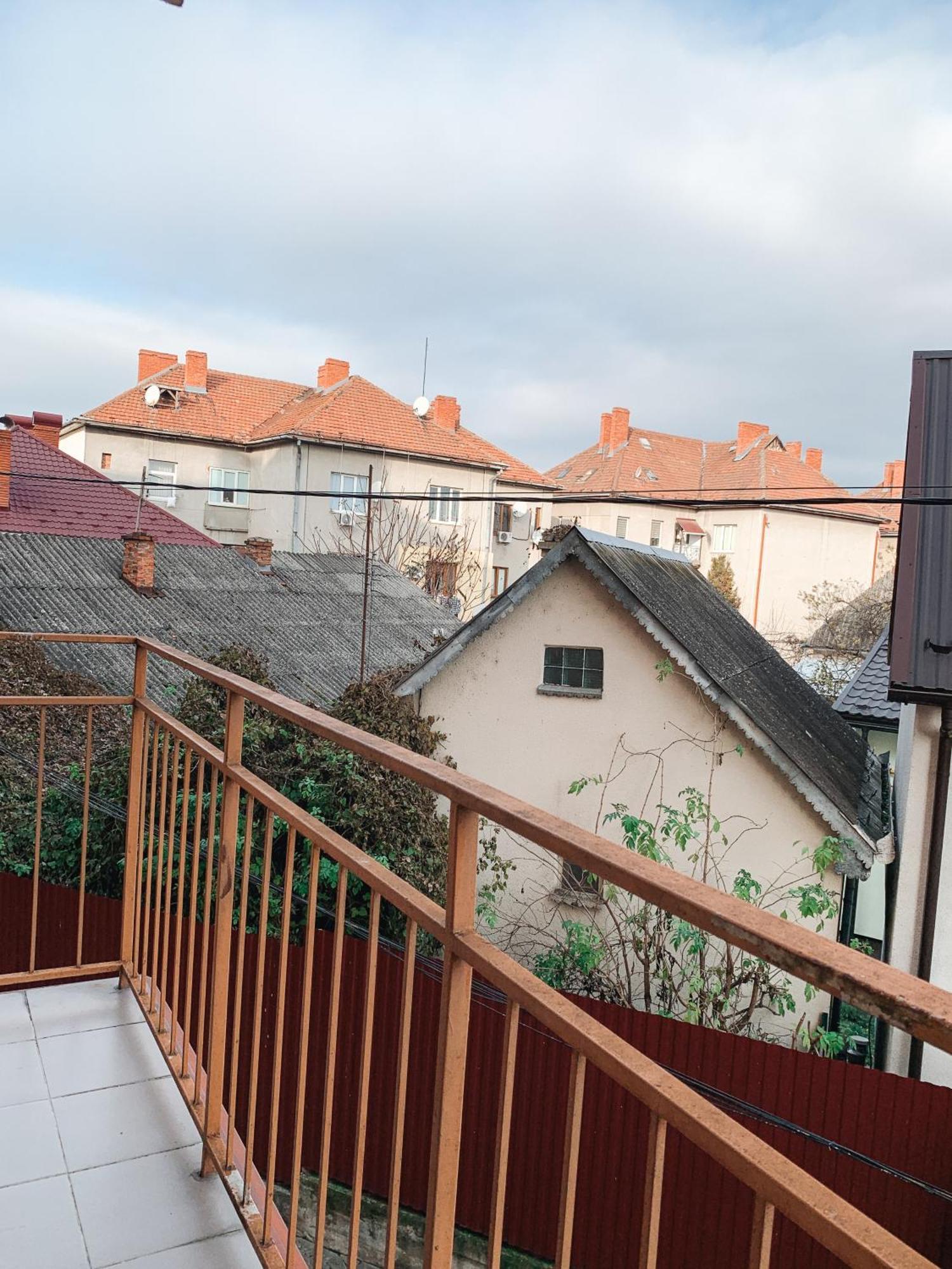 Apartments Domovik Мостова 5 Кв 38 Mukačevo Exteriér fotografie